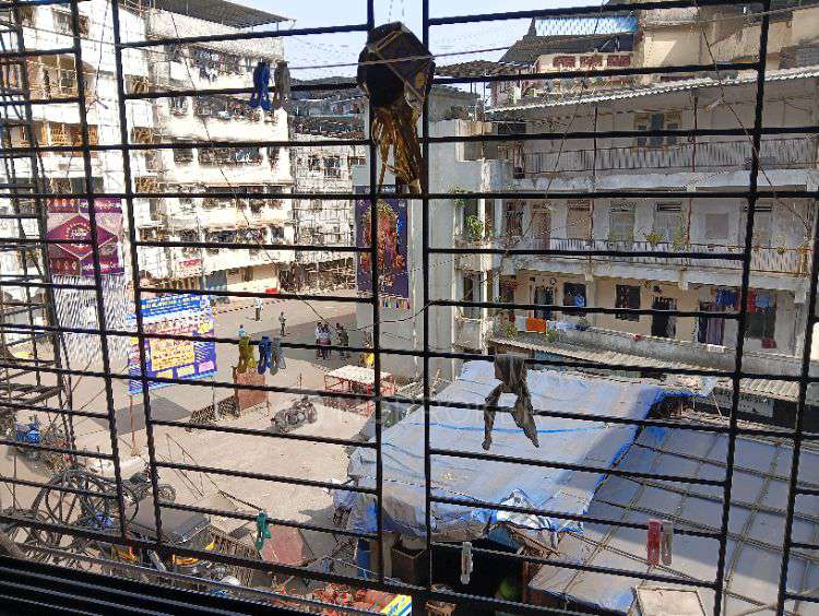 1 RK Flat In Draupadi Niwas For Sale  In Thane West