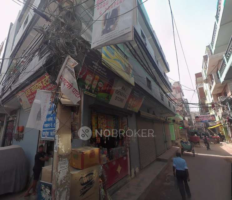 Shop in Mahavir Enclave , Delhi for Rent 