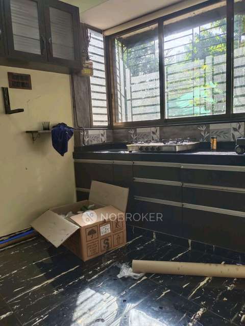 Single Room for Female In 1 BHK  In Punch Pushoa Socity In Pratiksha Nagar Bus Depot