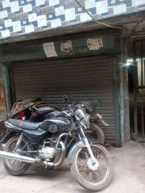 Shop in Kalkaji, Delhi for sale 