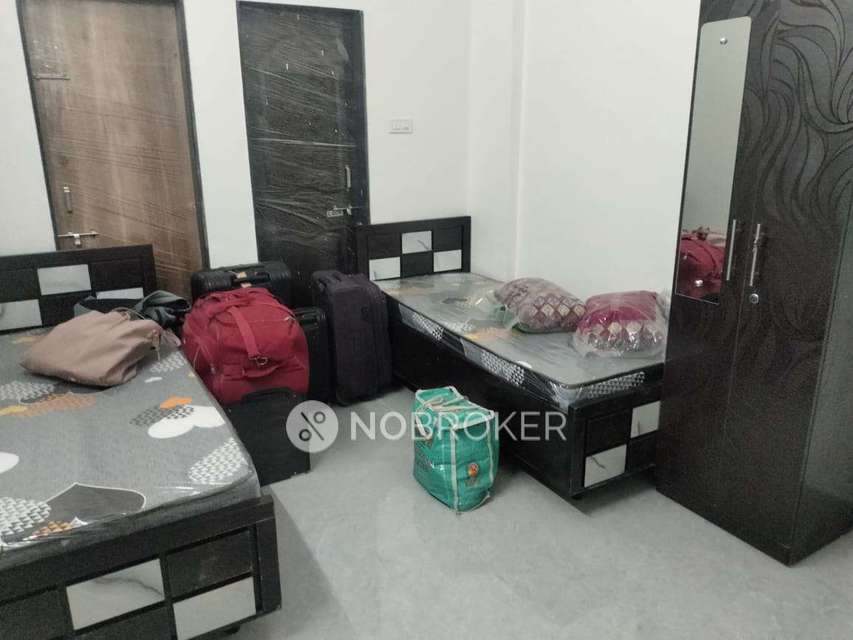 PG for Boys in Karadi