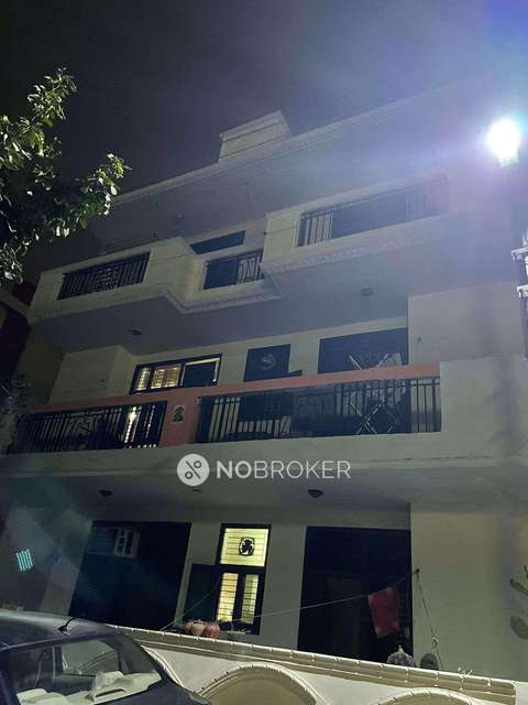 3 BHK Flat In Builder Floor For Sale  In Pushp Vihar