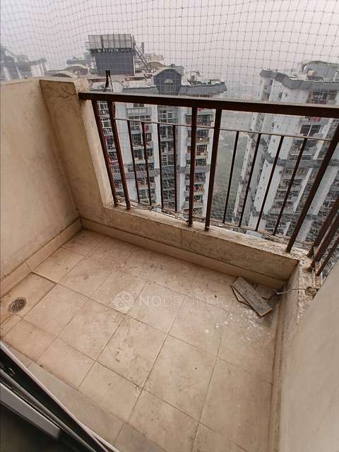 2 BHK Flat In Mahagun Puram, Mahagunpuram For Sale  In Mahagunpuram