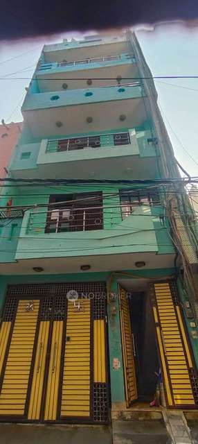 4+ BHK Flat For Sale  In Shahdara