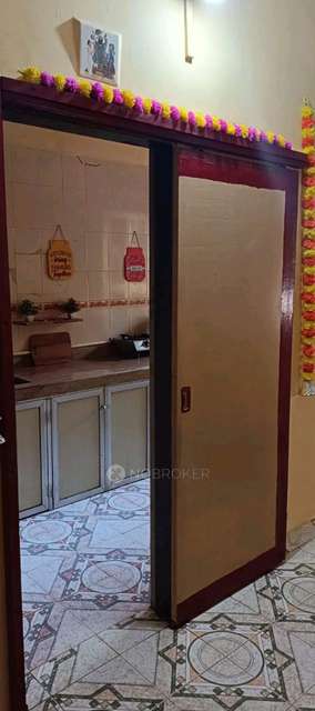 Shared Room for Female In 1 BHK  In Prestige Piramal Chs In Goregaon West