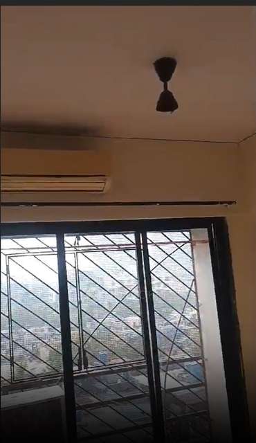 1 BHK Flat In Gyan Darshan Chs For Sale  In Kandivali West