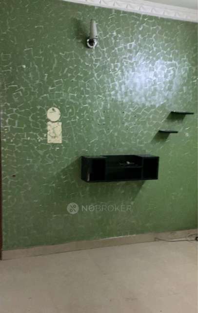 2 BHK Flat In Guru Shanti Foundation for Rent  In Manapakkam