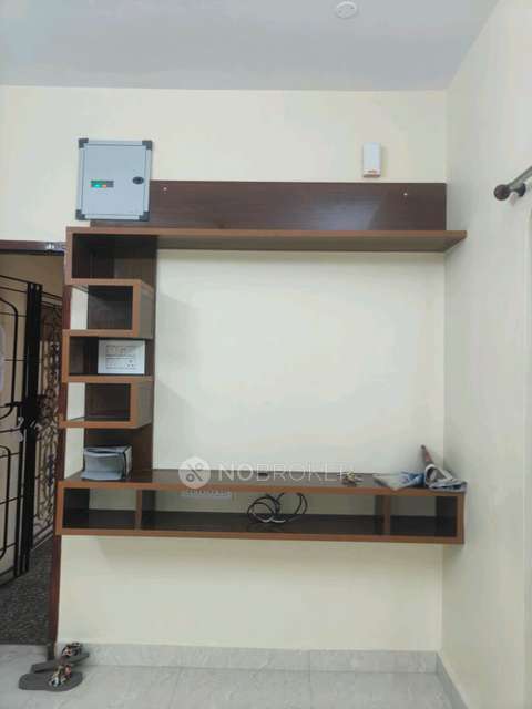 Shared Room for Male In 2 BHK  In Geetham Apartment In Choolaimedu