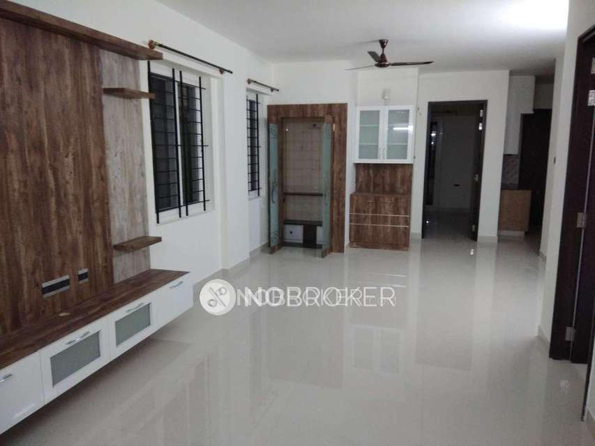 2 BHK Flat In Navanaami Platina For Sale  In Thanisandra