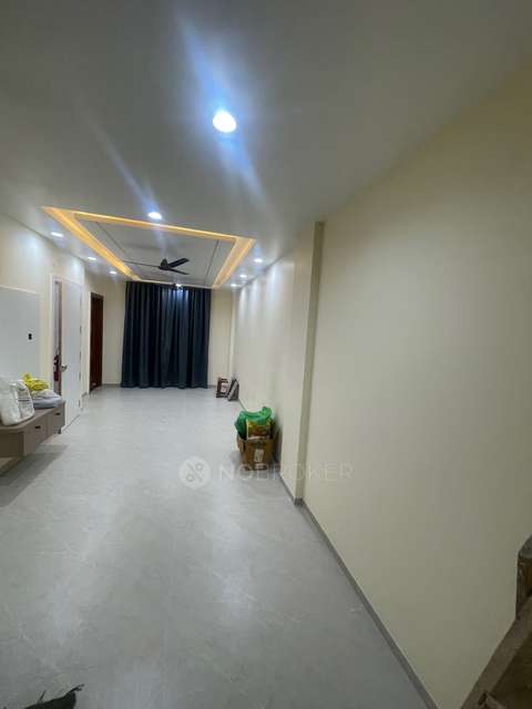 1 BHK Flat In Standalone Building  for Rent  In Charholi Budruk