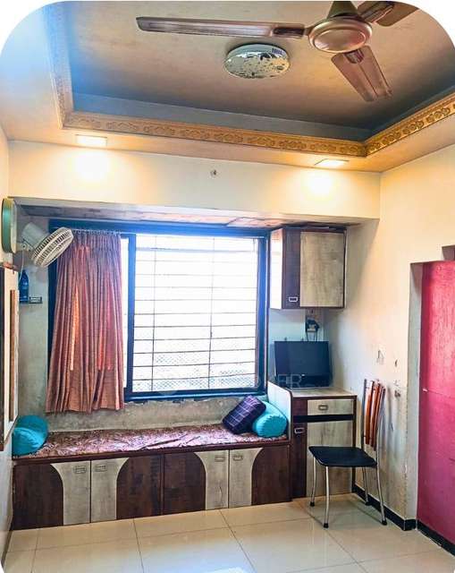 1 RK Flat In Ganeshwadi Utkarsh Chs, Parel For Sale  In Parel