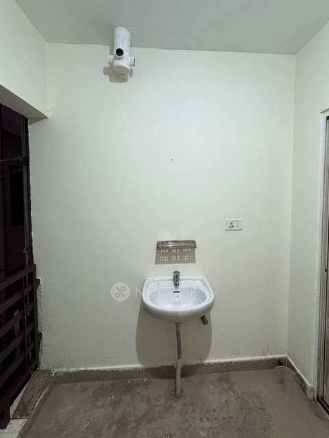 2 BHK Flat In Janapriya Arcadia For Sale  In Kowroor