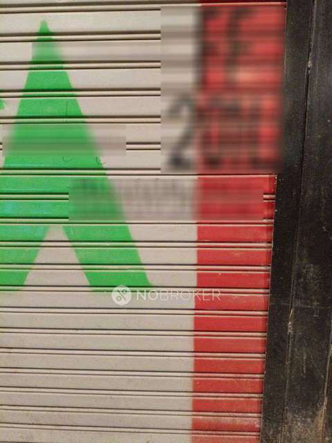 Shop in Sector 4, Greater Noida for Rent 