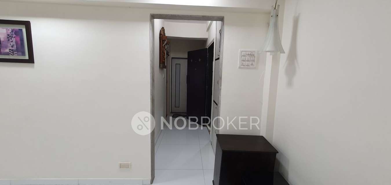 2 BHK Flat In Raheja Complex, Malad East For Sale  In Malad East