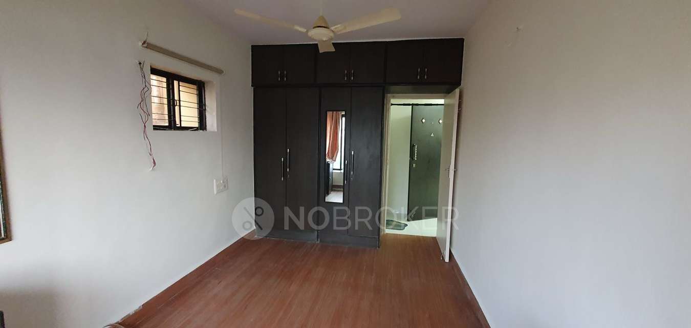 2 BHK Flat In Raheja Complex, Malad East For Sale  In Malad East
