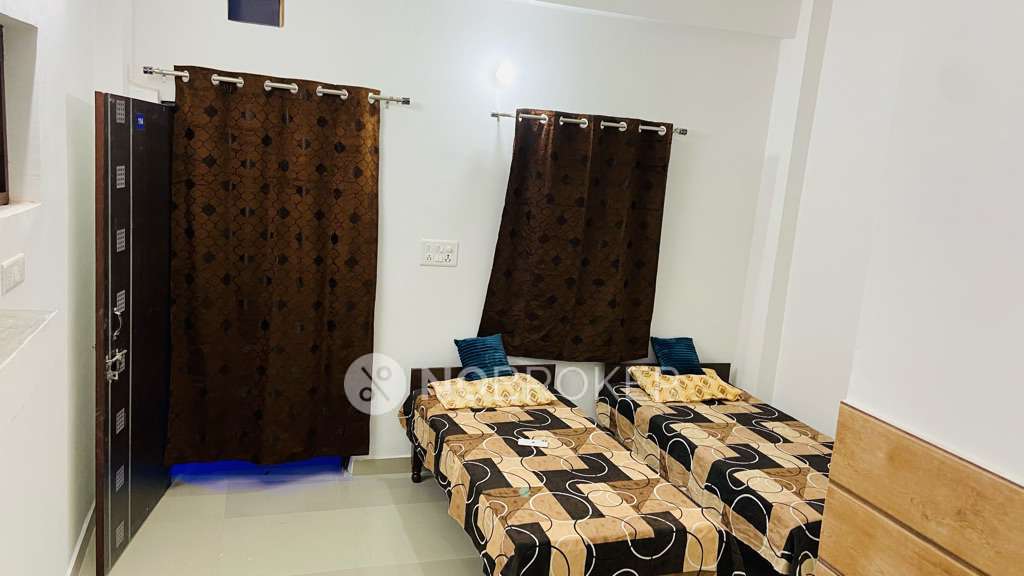 PG for Anyone in Sector 20