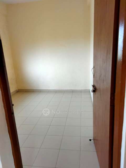 1 BHK Flat In Eagle Nest Building For Sale  In Kalokhe Wadi