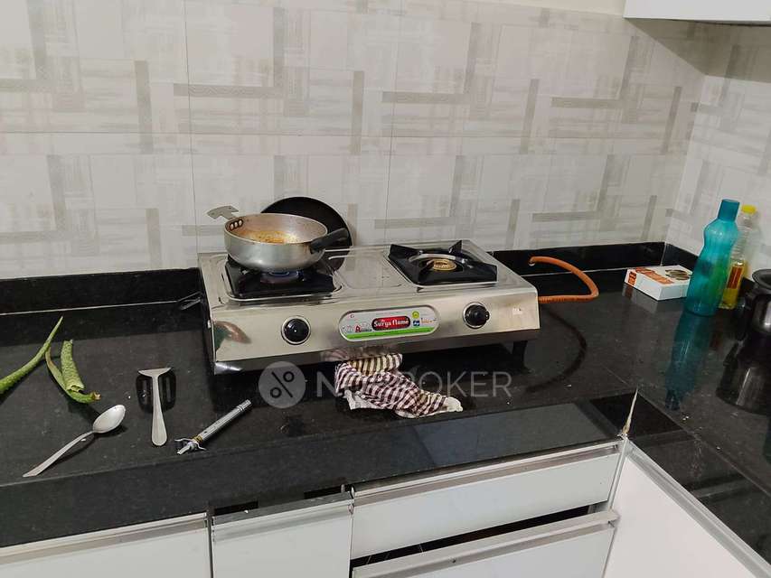 3 BHK Flat In 29 Gold Cost for Rent  In Vishrantwadi