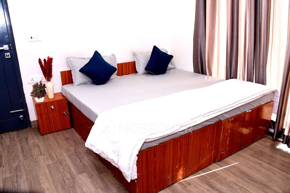 PG for Boys in Helloworld Sapphire