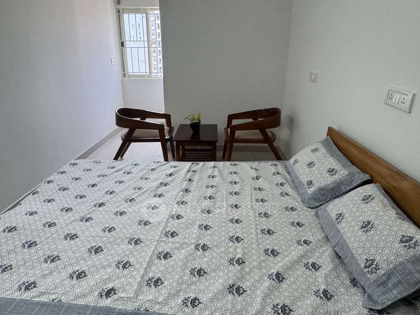 1 RK Flat In R Square for Rent  In Rga Tech Park