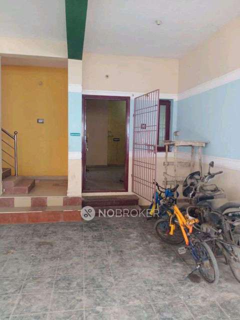 2 BHK Flat In Supreme Apprtment  For Sale  In Sakthivel Nagar