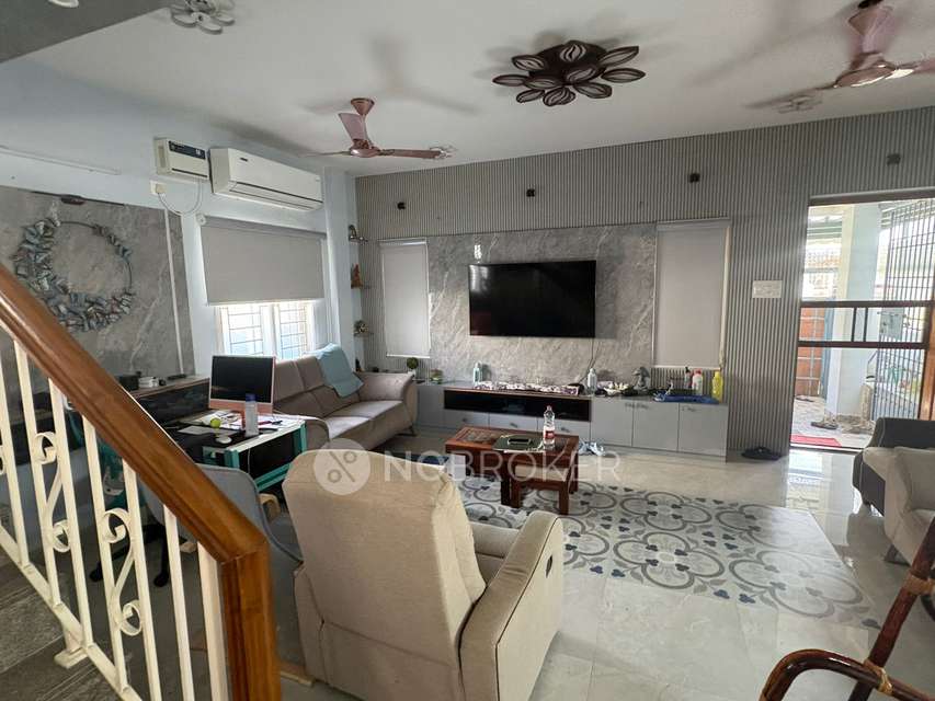 4 BHK House For Sale  In Navalur