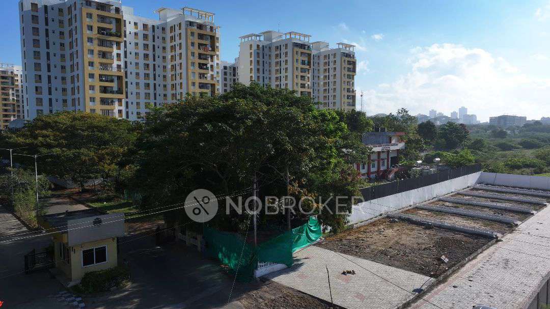Plot For Sale  In Eden  In Siruseri