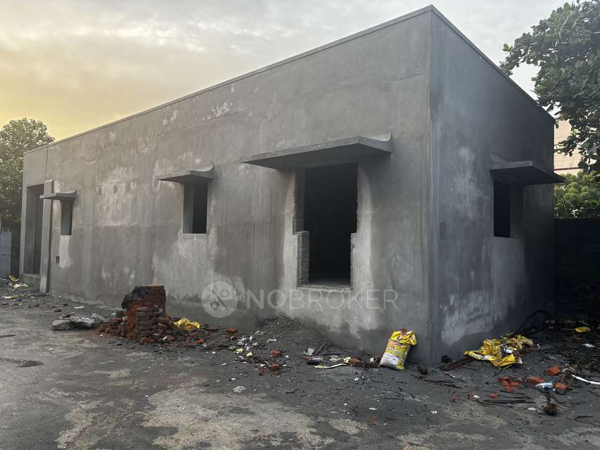 Godown/Warehouse in Neelankarai, Chennai for Rent 