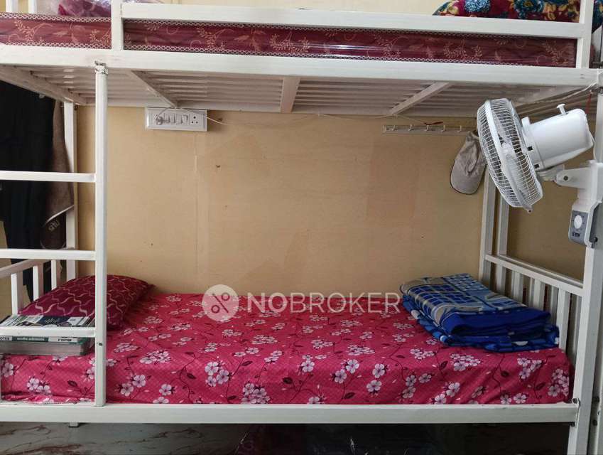 PG for Girls in Narayan Peth 