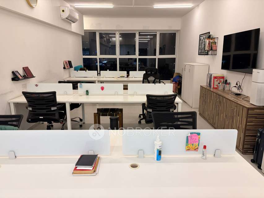 Co-Working  space in Lotus Link Square, Mumbai for Rent 