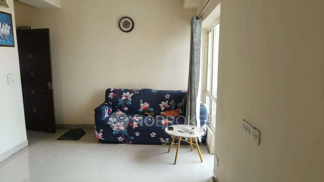 Single Room for Female In 2 BHK  In Panchsheel Greens In Sector 16 B