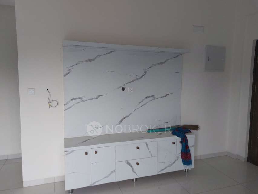 2 BHK Flat In Dsr Highland Greenz for Rent  In Sarjapur