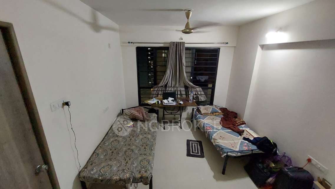 Single Room for Male In 2 BHK  In Kohinoor Coral In Hinjewadi