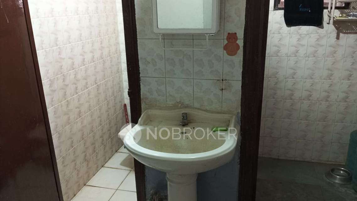 1 BHK Flat In Castle Chs For Sale  In Viman Nagar