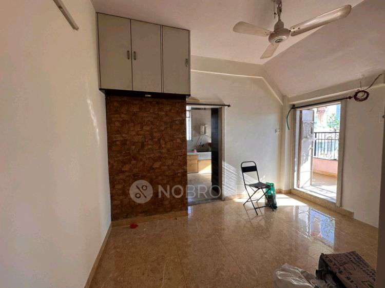 1 RK Flat In Manisha Building  Grant Road for Rent  In Proctor Road