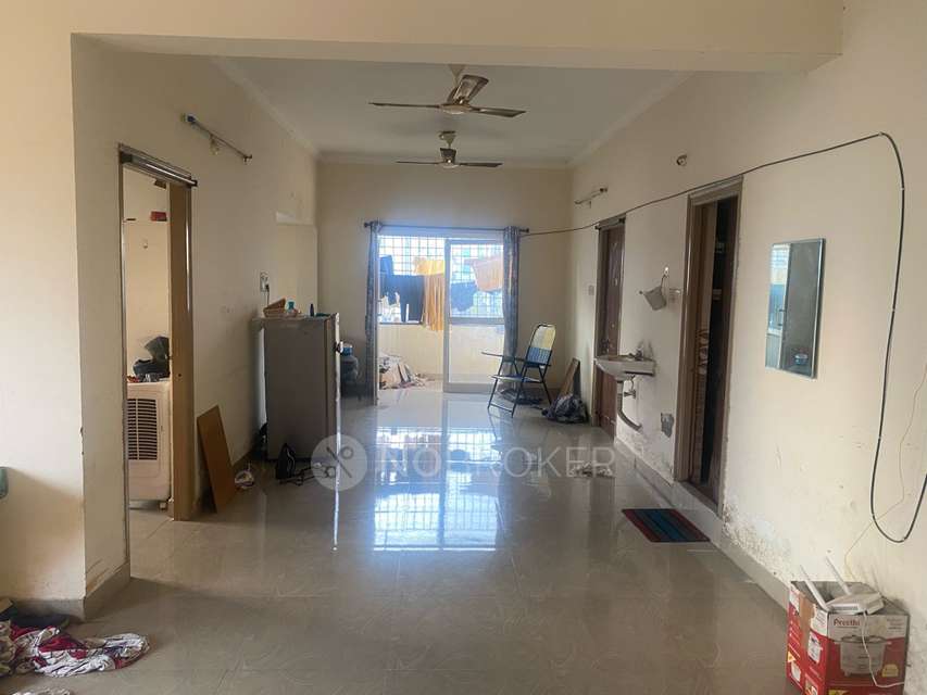 Single Room for Male In 3 BHK  In Ryan Plaza In Masjid Banda