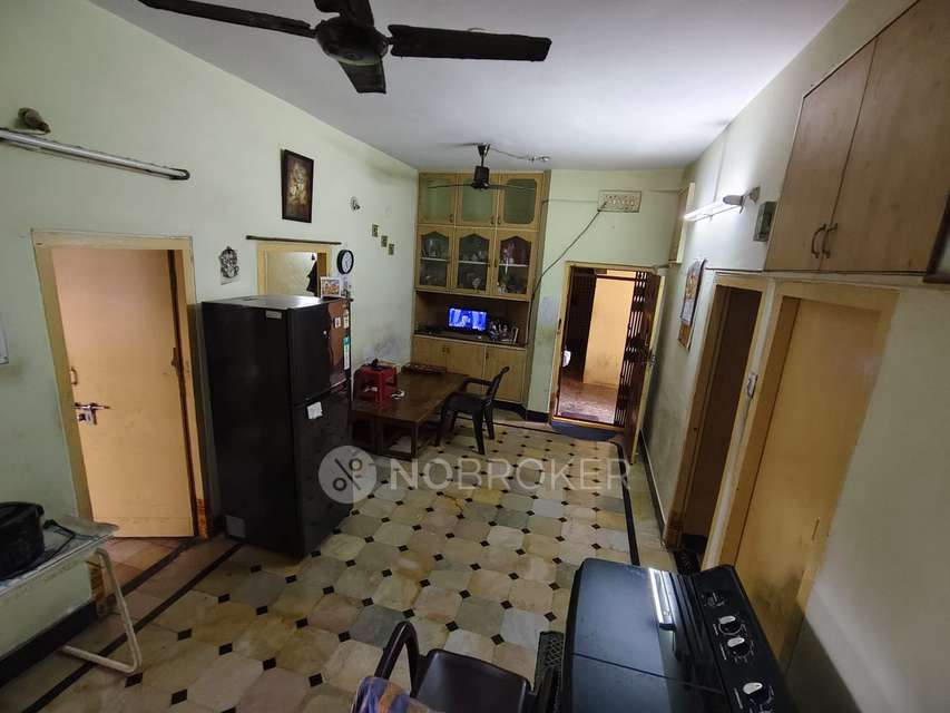 2 BHK Flat In Navaratna Apartments For Sale  In Padmarao Nagar