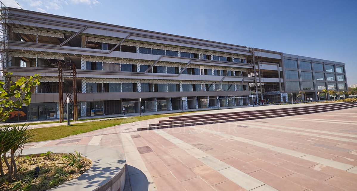 Shop in  Wave City, Ghaziabad for sale 