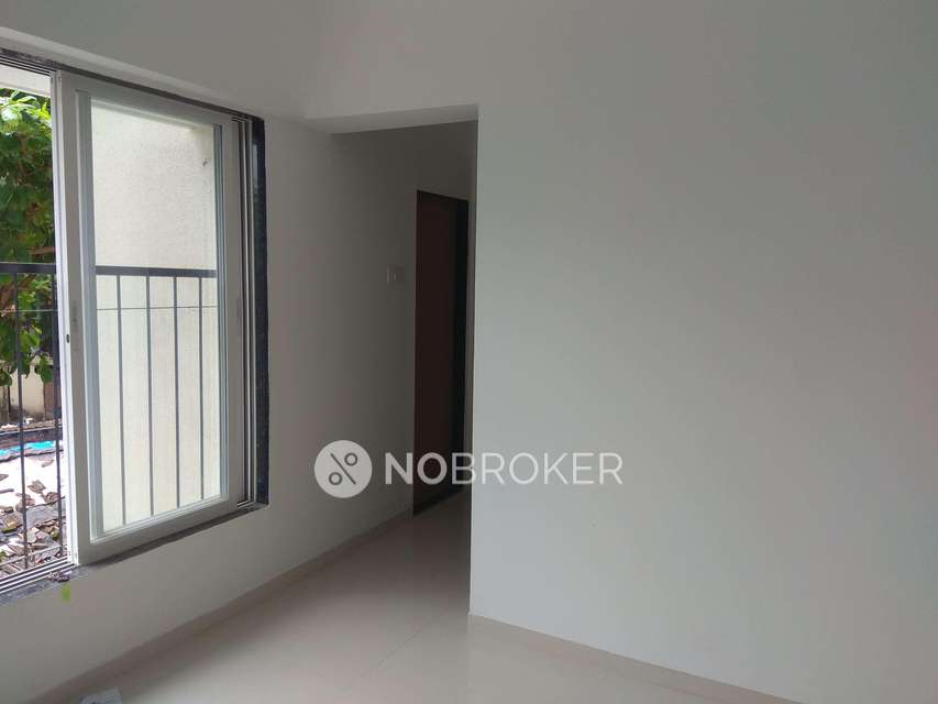 2 BHK Flat In Astha Serene Society For Sale  In Goregaon West