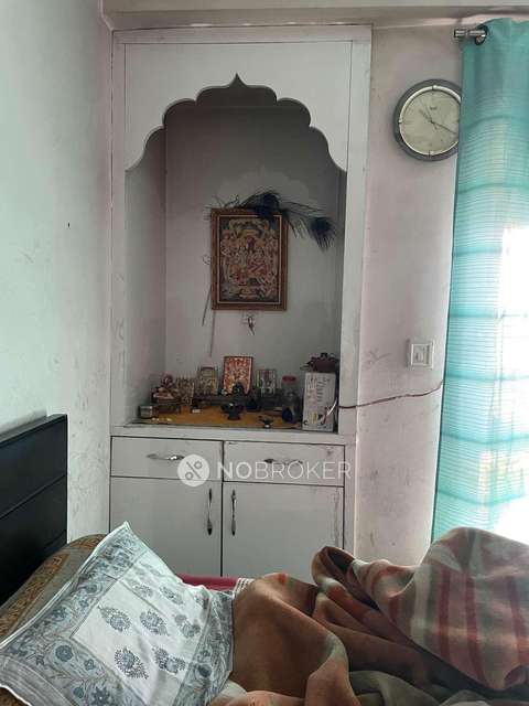 2 BHK Flat In Mahagunpuram Phase 1 For Sale  In Wave City Nh 24