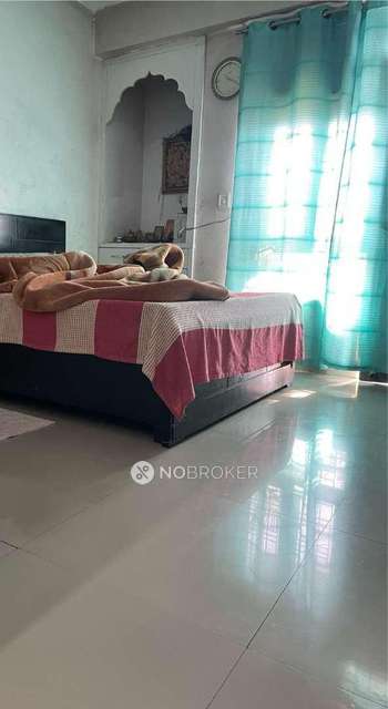 2 BHK Flat In Mahagunpuram Phase 1 For Sale  In Wave City Nh 24