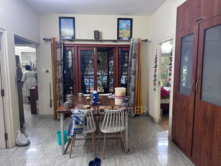 3 BHK Flat In Sri Nivas Apartment , Thilak Street , T Nagar For Sale  In T. Nagar