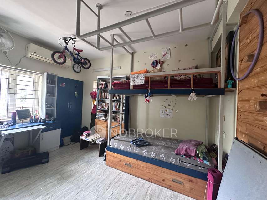 3 BHK Flat In Sri Nivas Apartment , Thilak Street , T Nagar For Sale  In T. Nagar
