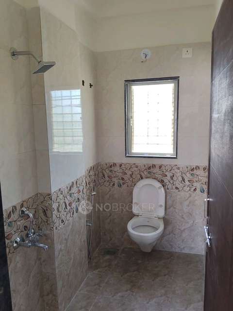 2 BHK Flat In Gurukripa Apartment  for Rent  In H2m8+48, Kesnand, Maharashtra 412207, India