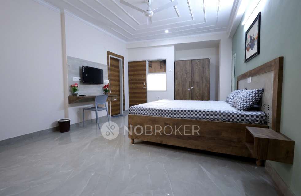 PG for Girls in Badshahpur, Sector 69