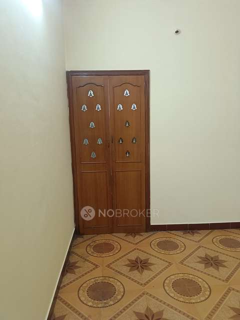 2 BHK Flat For Sale  In Selaiyur