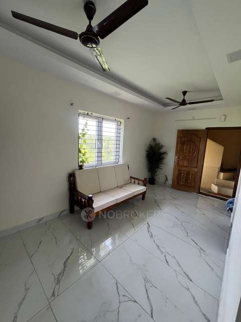 PG for Girls in Tharamani