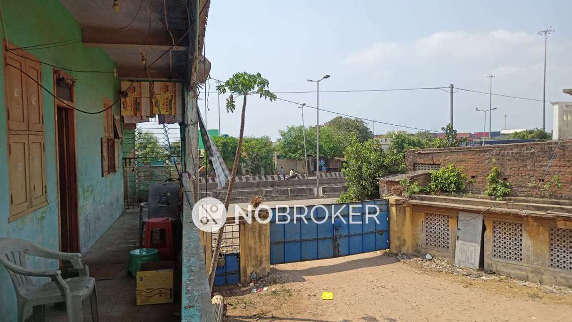 Godown/Warehouse in Tiruvottiyur, Chennai for sale 