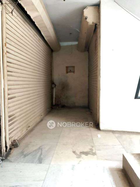 Shop in , Patparganj,, Delhi for sale 