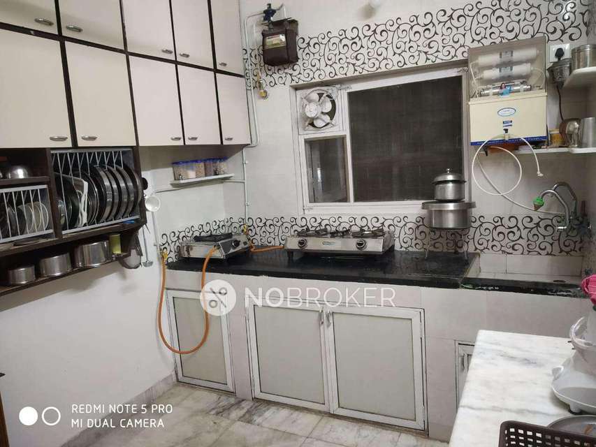 1 RK Flat In Apartment  for Rent  In Borivali West